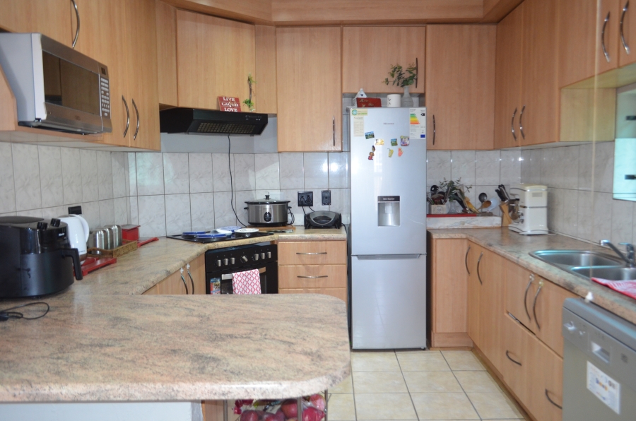 3 Bedroom Property for Sale in Jagtershof Western Cape